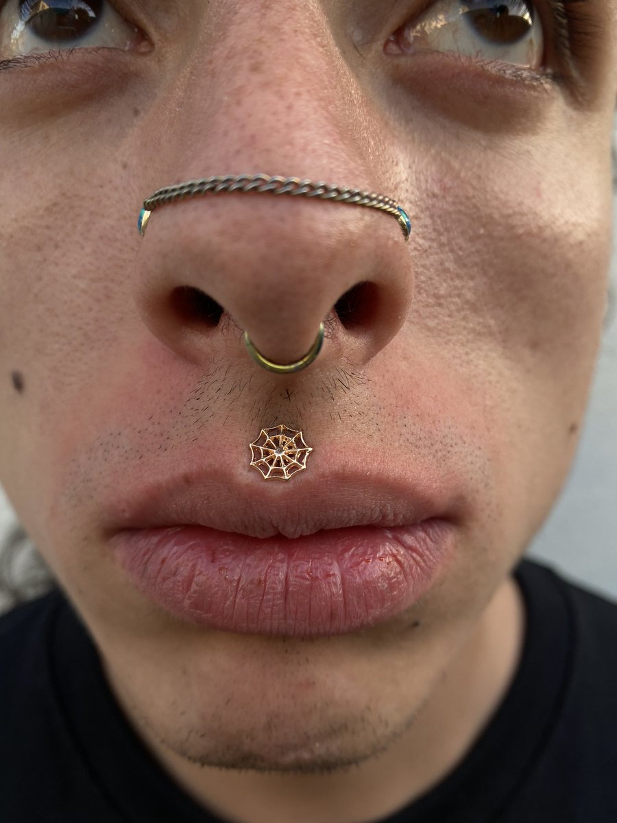 Mario Oliva Piercer tweet media