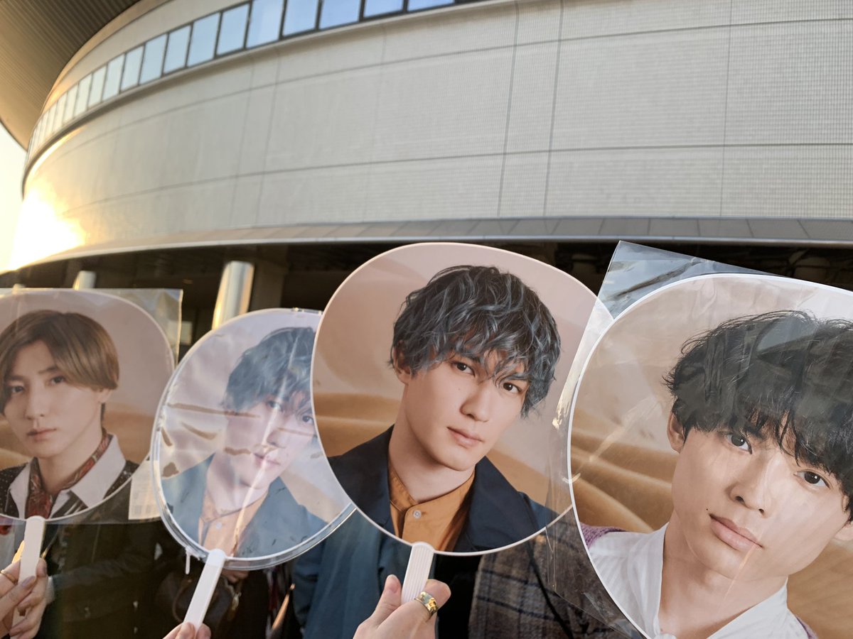 naco_sh's tweet photo. 初めて北斗間近で見たら足ガクガク震えててわらった🤣
名古屋入れて幸せでした、、SixTONES存在してた、、、きょもほく案件多すぎて悶えた、、、ありがとう名古屋、ありがとうSixTONES😭
#SixTONES_FeeldaCITY https://t.co/ftlMWIDC0O