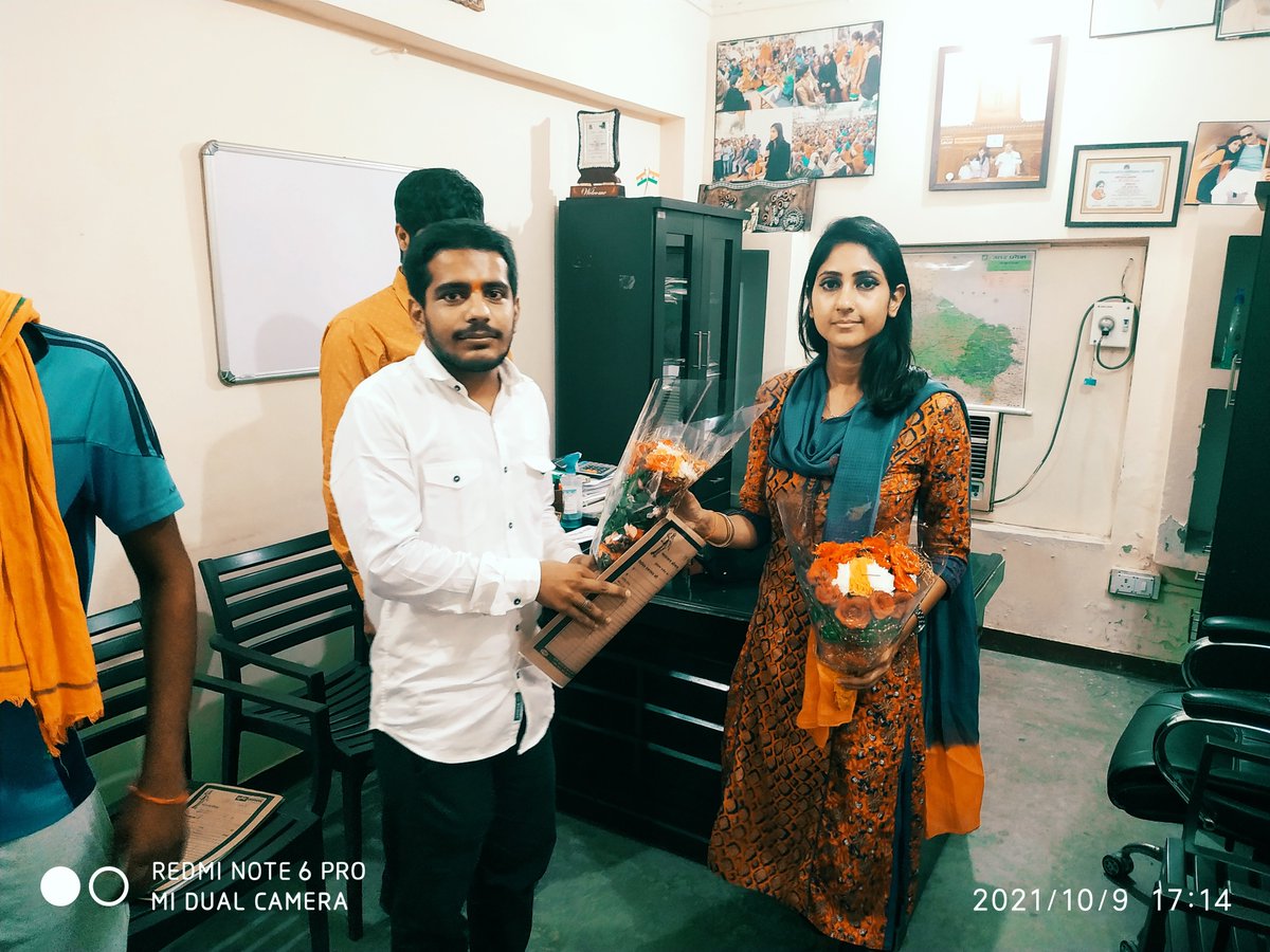 UTKARSH29659779's tweet photo. Hearty congratulations and best wishes to elder sister and popular MLA @AditiSinghRBL ji from Sadar seat of Rae Bareli district on the historic victory🙏🏻🙏🏻💐💐 https://t.co/TMIHNWfJ7d