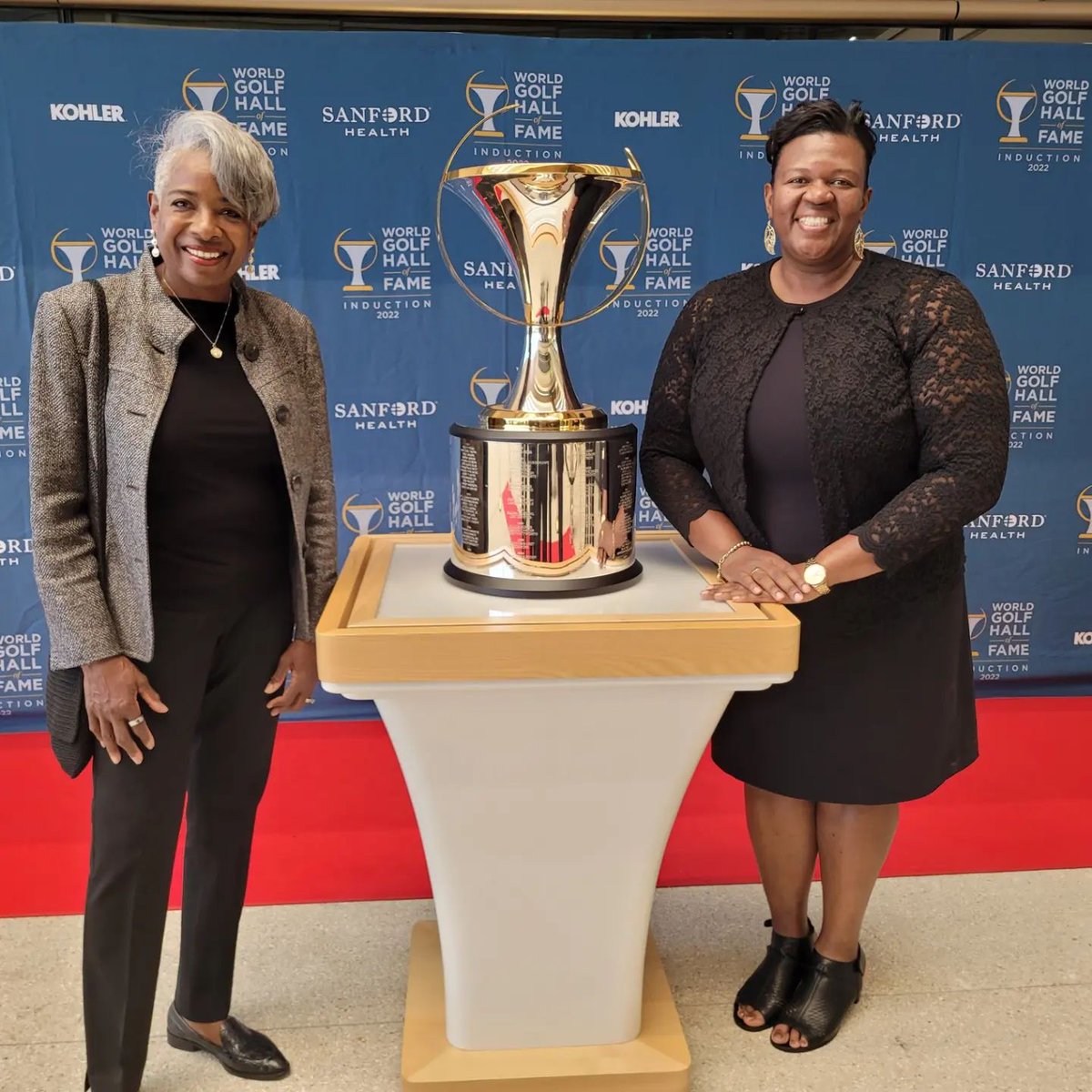 LPGA_Pros's tweet photo. What a night at the @GolfHallofFame Induction Ceremony! 🤩

@TigerWoods Renee Powell @AshauntaGolfPro @onedagolf #GolfHOF #LPGAProfessionals https://t.co/xtqcG5Sq3p
