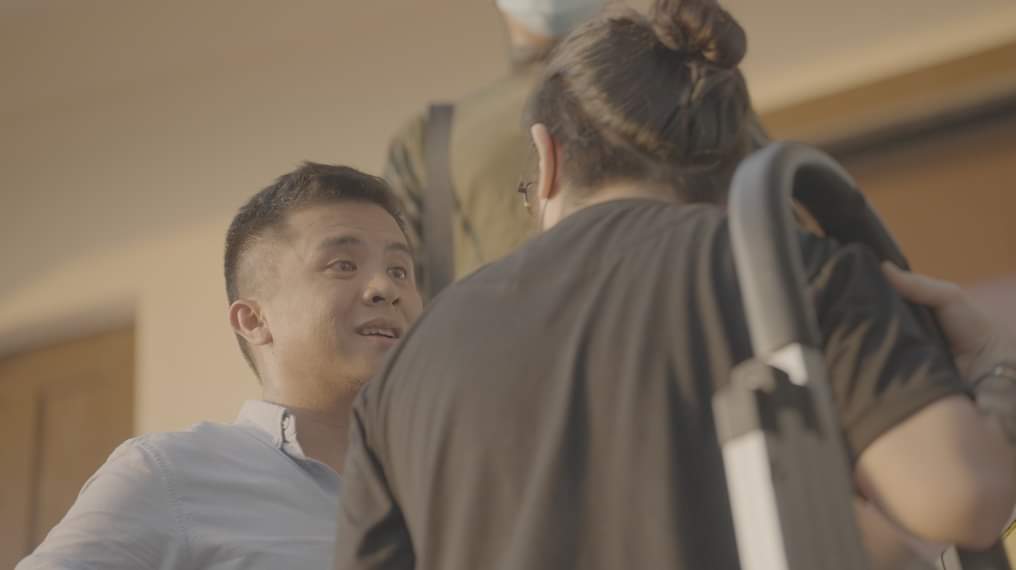 noelescondo's tweet photo. Bagong pelikula ni @altarejos1 kasama si Oliver Aquino. Napadaan lang ako talaga at sumingit sa eksena ๐คฃ #FindingDaddyBlake https://t.co/hsRfpVuW3I