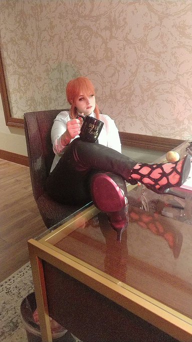 #ThrowbackThursday with Boss Lady Makima. 😤 I think she would wear these shoes to seduce Denji to go<a href="/tag/throwbackthursday"class="tags">#ThrowbackThursday</a><a href="/tag/anime"class="tags"><span>#anime</span></a><a href="/tag/cosplayer"class="tags"><span>#cosplayer</span></a><a href="/tag/cosplay"class="tags"><span>#cosplay</span></a><a href="/tag/bosslady"class="tags"><span>#bosslady</span></a><a href="/tag/thirstythursday"class="tags"><span>#thirstythursday</span></a>