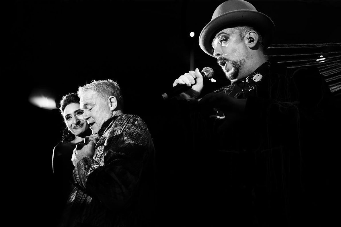 Michael_Tobin_'s tweet photo. @BoyGeorge absolutely awesome evening !!! Thank you so much!! https://t.co/4ohNOc1g0Z