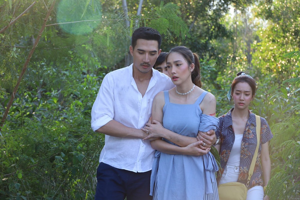 BigMHana_Fc's tweet photo. พวกคุณรู้ได้ไงว่าเราอยู่ที่นี่
#เจ้าสาวจำเลยEP8
@BigmKrittarit @hanalewiss https://t.co/WostCbj4id