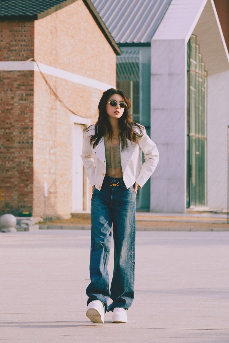 AngelZhaoTH's tweet photo. ���220310 | Zhao Jinmai Weibo Update

น้องม่ายม่ายโ��สเว่ยป๋อค่ะ

"สวมแว่นกันแดด  🕶"

#ZhaoJinmai #AngelZhao #赵今麦 
#จ้าวจินม่าย #赵今麦Thaifans https://t.co/YgMciDb6RD