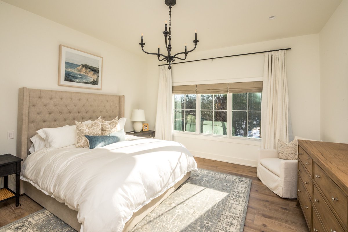 JoshuaOneGroup's tweet image. Another dream home completed! Check out this beauty and connect with us if you're ready to start designing one of your own. #luxury #customhomes #building

joshuaone.com