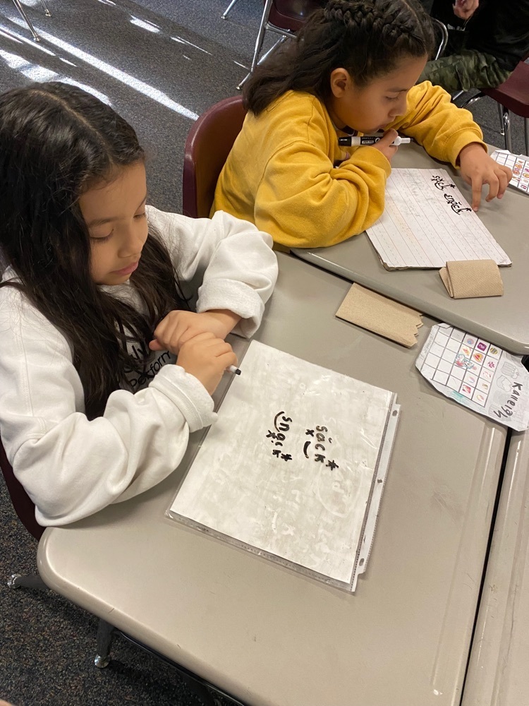 RameyTylerISD's tweet photo. Students across grade levels are taking ownership of their learning in phonics with #readinghorizons! Way to work hard second grade and third grade! #work4win #readingrocks https://t.co/vHleRQgzqM