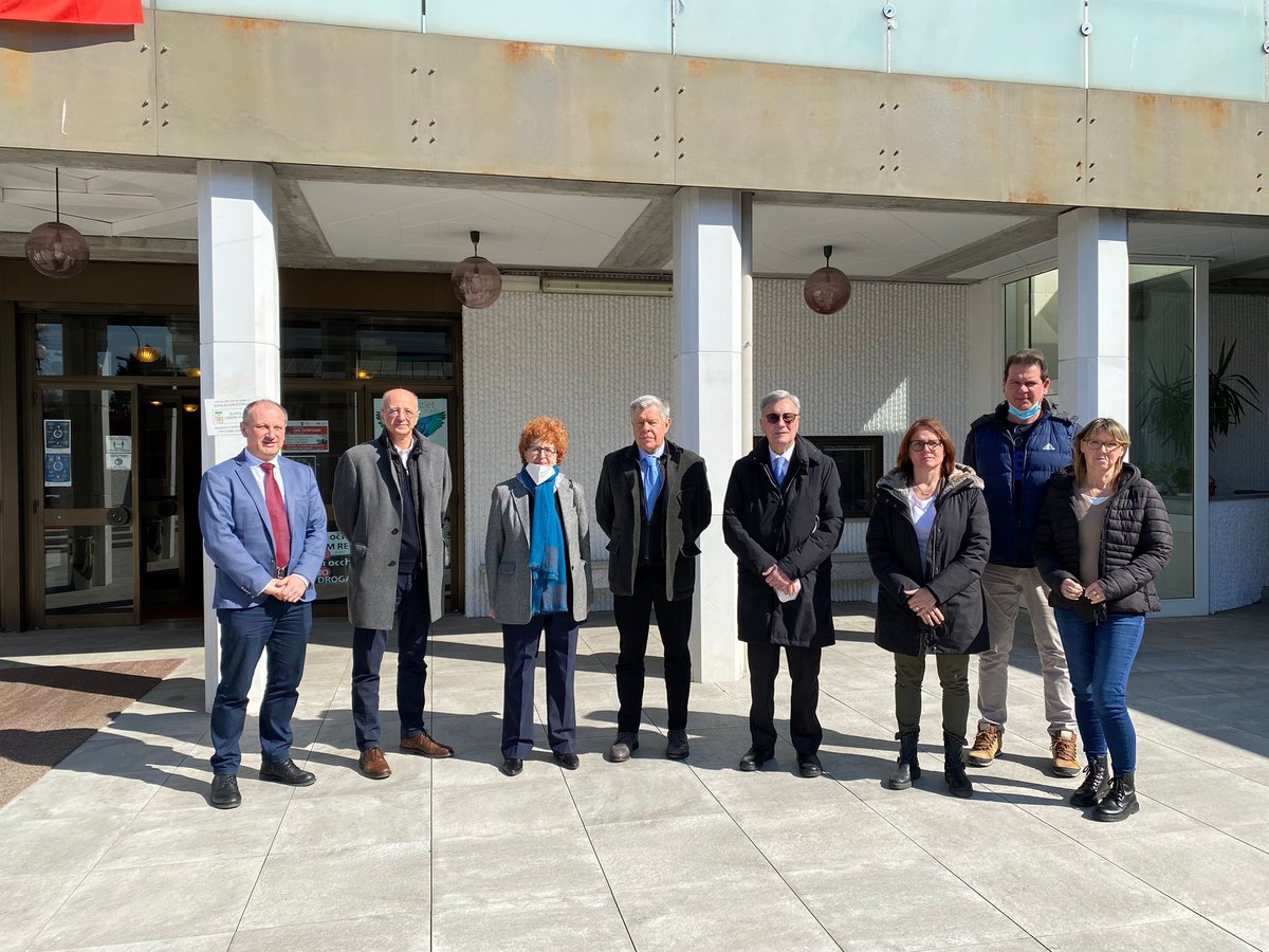 GibelliTiziana's tweet photo. Insieme a Presidente @GECTGO_EZTSGO @PPetiziol in visita al #KulturniDomGorizia guardando al 2025 😊Il Presidente #IgorKomel ha garantito impegno per il lavoro da fare insieme per la #CapitaleEuropeaCultura, e ha ringraziato @regioneFVGit per #ArtBonusFVG 🙂#CulturaSportFVG https://t.co/grXcDmTr6p
