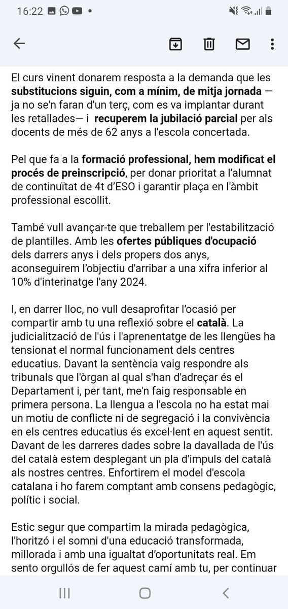 ToniRicoGarcia's tweet photo. A pocs dies d'una vaga que serà massiva el conseller @JosepGCambray fa un ús patèticament propagandístic dels correus del professorat enviant una carta plena de promeses i alguna falsedat. Tenen por, sinó no ho faria. #vagaeducacio @USTEC_Girona @USTECSTEs @InterGironines https://t.co/fvSi2DfzeS
