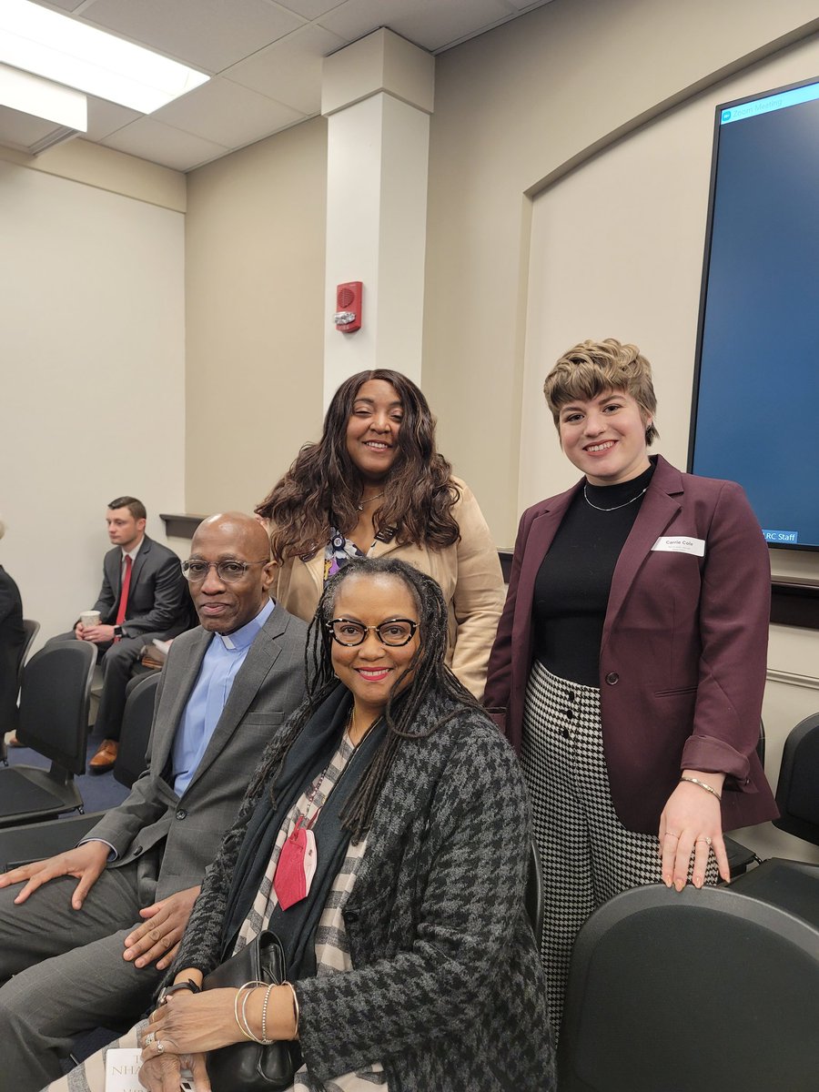 Seasoned4u's tweet photo. #SB313 is a bad bill & worse than #HB313. Thanks for those that made calls, sent emails and messages to their representatives.
Just want to recognize our #TheBailProject community partners are helping us a great deal in this fight! It matters to push on all ends. #endcashbail https://t.co/QC6epSYkvL