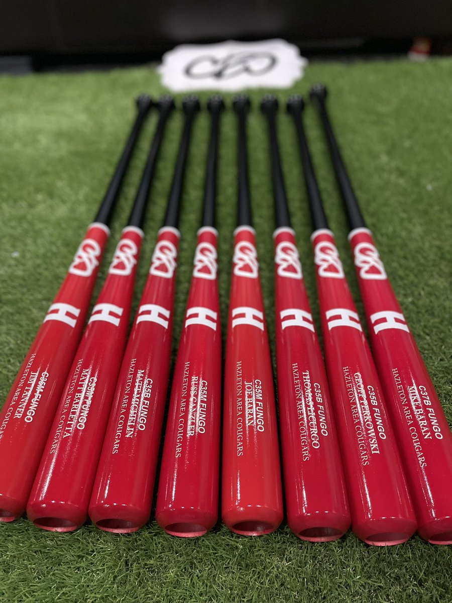 ClarkBatCompany's tweet photo. Custom fungos for @russcanzler and his coaching staff at Hazleton Area High School. Best of luck this season! #baseball #baseballbats #softball #coaching #custom https://t.co/mmTriYoeb2