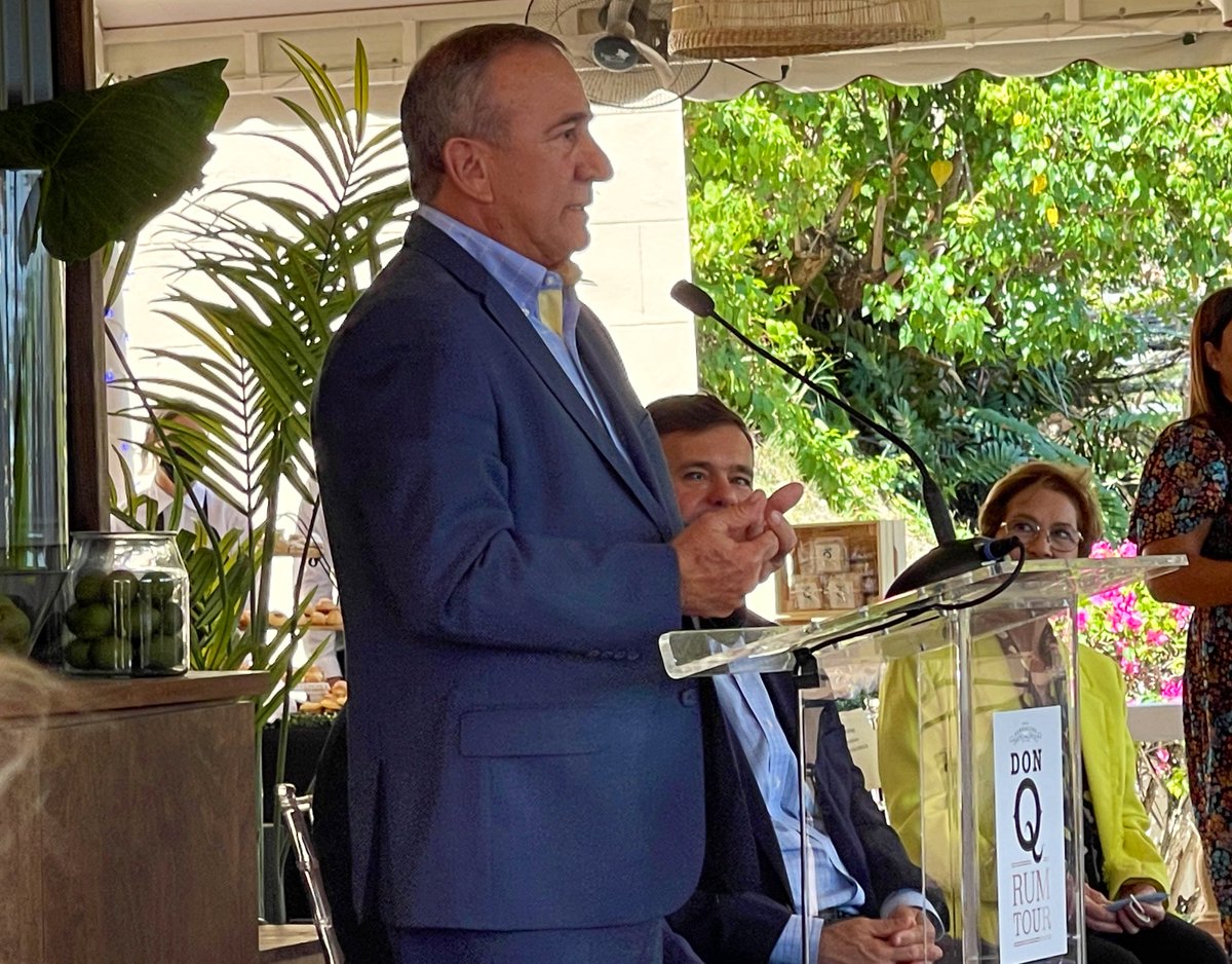 pollomaldonado's tweet photo. Presentación oficial del #RumTour de @donqrum en el Castillo Serrallés. https://t.co/Zym34Ke6o9