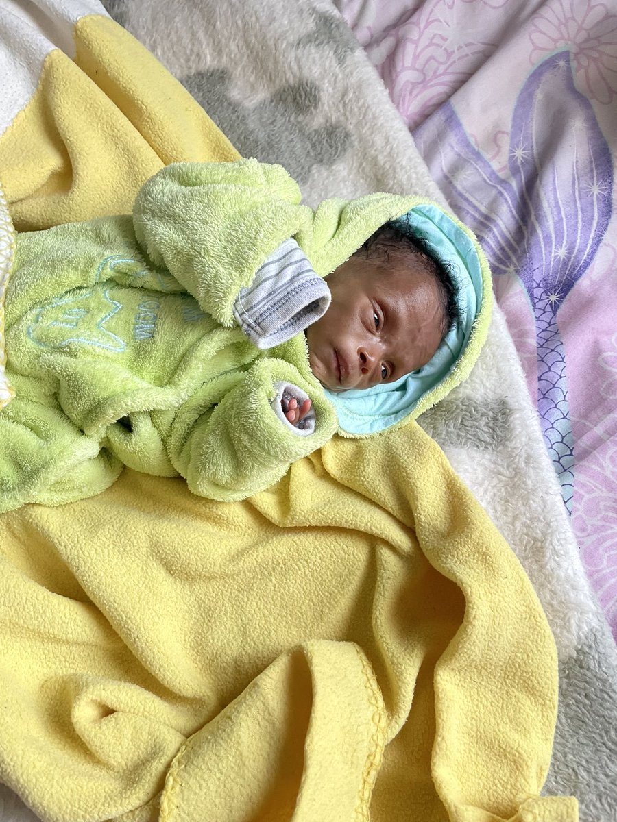 Hi guys
I would like to appeal to anyone who can assist this family. Usisi((17) gave birth 2 months ago to her baby. She’s a premie baby but they’re completely strapped with food and clothes. When we’ve taken the baby to the hospital we’ve been sent away because there’s no card.