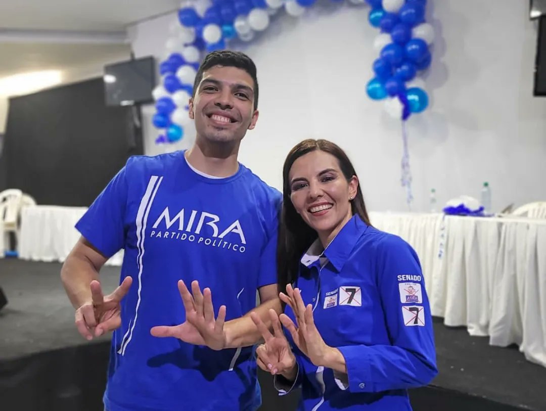 JavierPardo_98's tweet photo. #tbt con la fórmula para las elecciones de este 13 de marzo:

🟡 Senado: MIRA 7 - @NataliaTovarF
🔵 Cámara MIRA 107 - @HeyderGomez
🔴 Consulta presidencial: #EquipoPorColombia @aydeelizarazoc

#AsíSeVotaPorMira #MIRA #VotaMIRASenadoyCamara #ValleDelCauca #Elecciones2022 https://t.co/P5AOwKaary