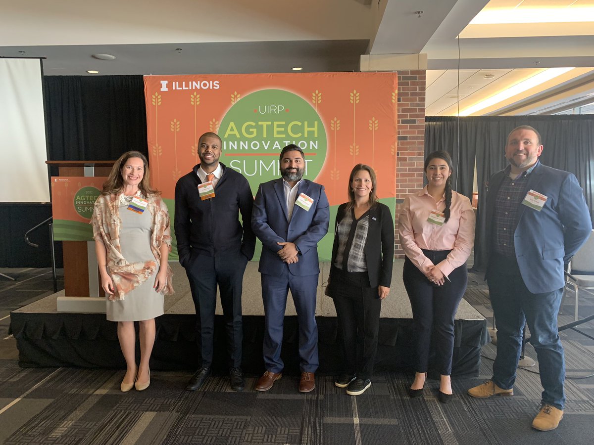 KuriakoseAbin's tweet photo. #Chicago &amp; #Illinois = global capital for #food &amp; #agriculture innovation 🌽💡

@WorldBizChicago was a proud sponsor for the 2022 #Agtech #Innovation Summit by the @UIResearchPark 🥳

Congrats to our good friends @LauraUIRP, @LauraBleill, &amp; our many #UIUC colleagues 👏#agtech22 https://t.co/YJnEXUJSuR