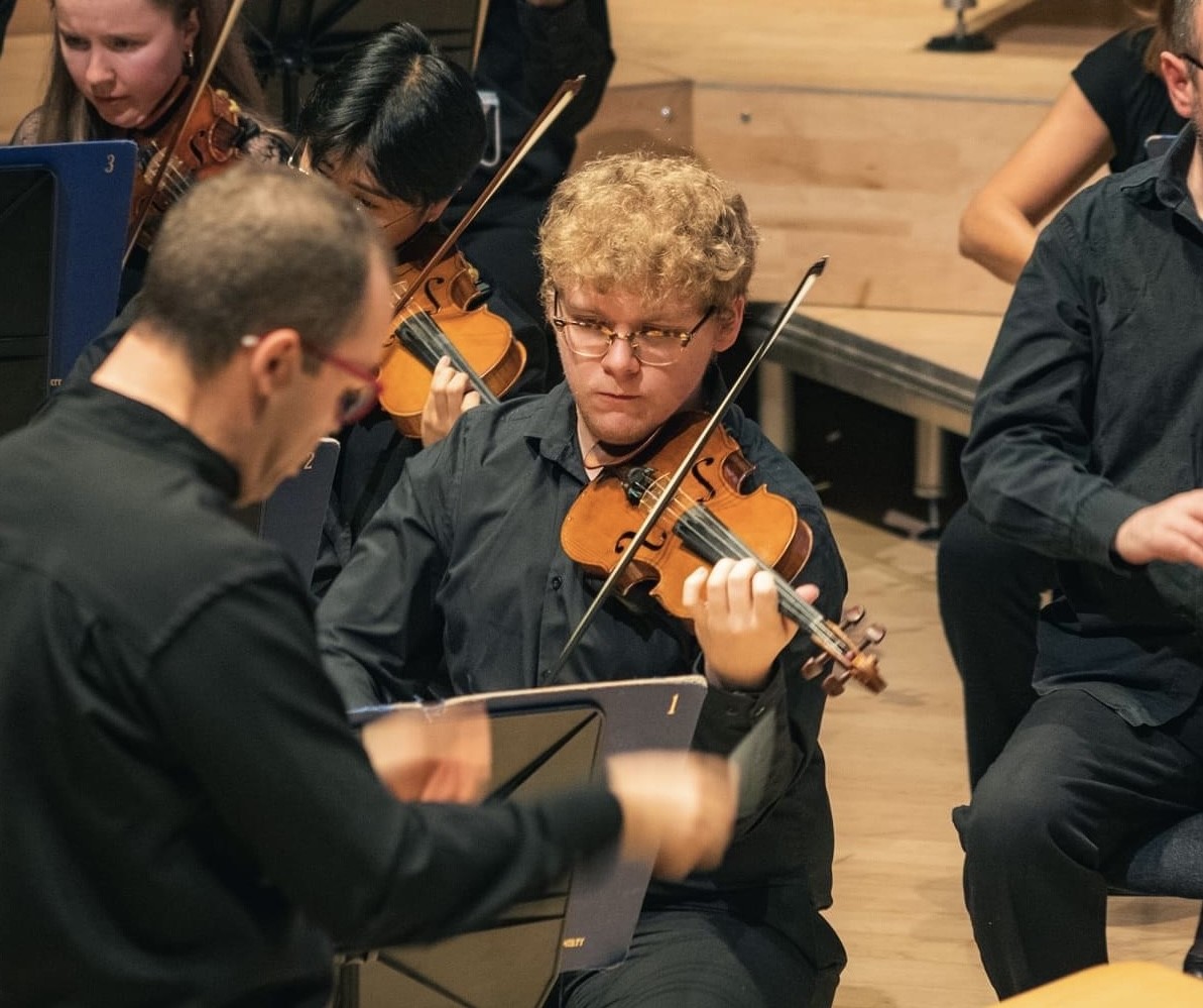 The wonderful Dylan Edge of <a href="/rncmlive/">Royal Northern College of Music</a> presents Queer composers in collaboration with #QueeringTheWhitworth, Sunday 20 March 1pm-3pm. Wander along a musical trail of Queer composers set against a backdrop of Queer artworks for #FREE! Don't miss such incredible talent in action!