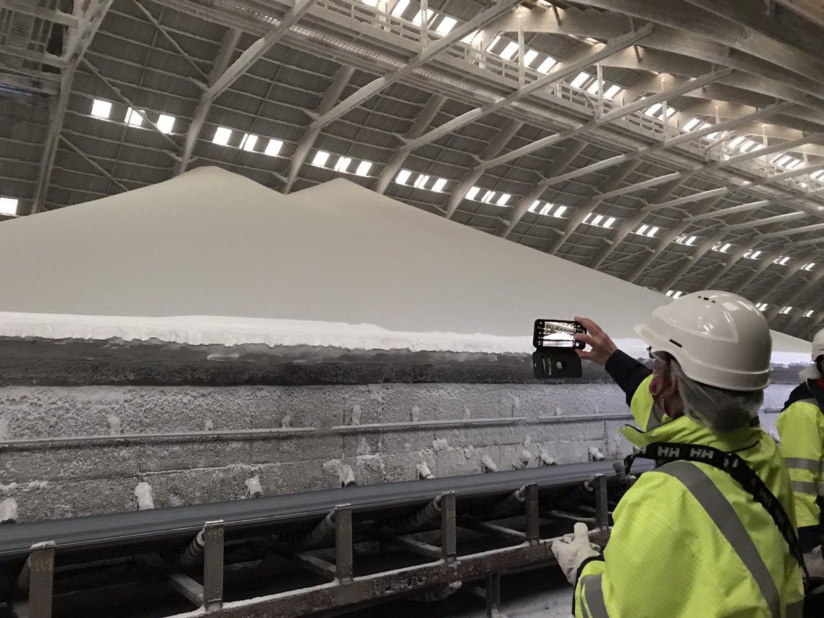 la <a href="/FnseaGBP/">FNSEA Grand Bassin Parisien</a> a été reçue chez <a href="/YARA_france/">Yara France</a> au Havre pour évoquer la situation tendue des engrais à cause de l’📈 du prix du gaz⚠️ : -d’engrais = -moins de production agricole = tension alimentaire inévitable.
Échanges très instructifs avec <a href="/N_Broutin/">Nicolas Broutin</a> <a href="/delphineguey/">Delphine Guey</a> <a href="/GreffinDamien/">Damien GREFFIN</a>