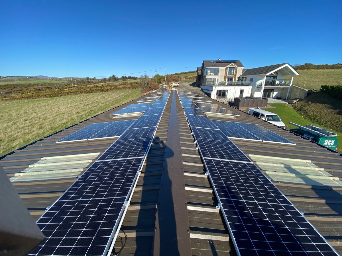 SCSIOM's tweet photo. https://t.co/f3TziNXTtb
Recently completed Solax 3 power 25 kW Solar Array installation on the Isle of Man, coupled to 23.2 kW battery storage. On this Spring day, the batteries were fully charged by midday and exporting to the 10 kW cap.
Please contact us on 01624 628424. https://t.co/YRTjFnuDG1