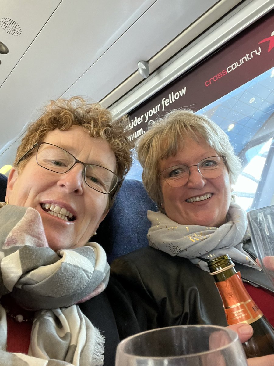 Rosyhardy62's tweet image. It’s that time when the girls get together and enjoy a day out @CBI62 #Friends #mealout #drinks if