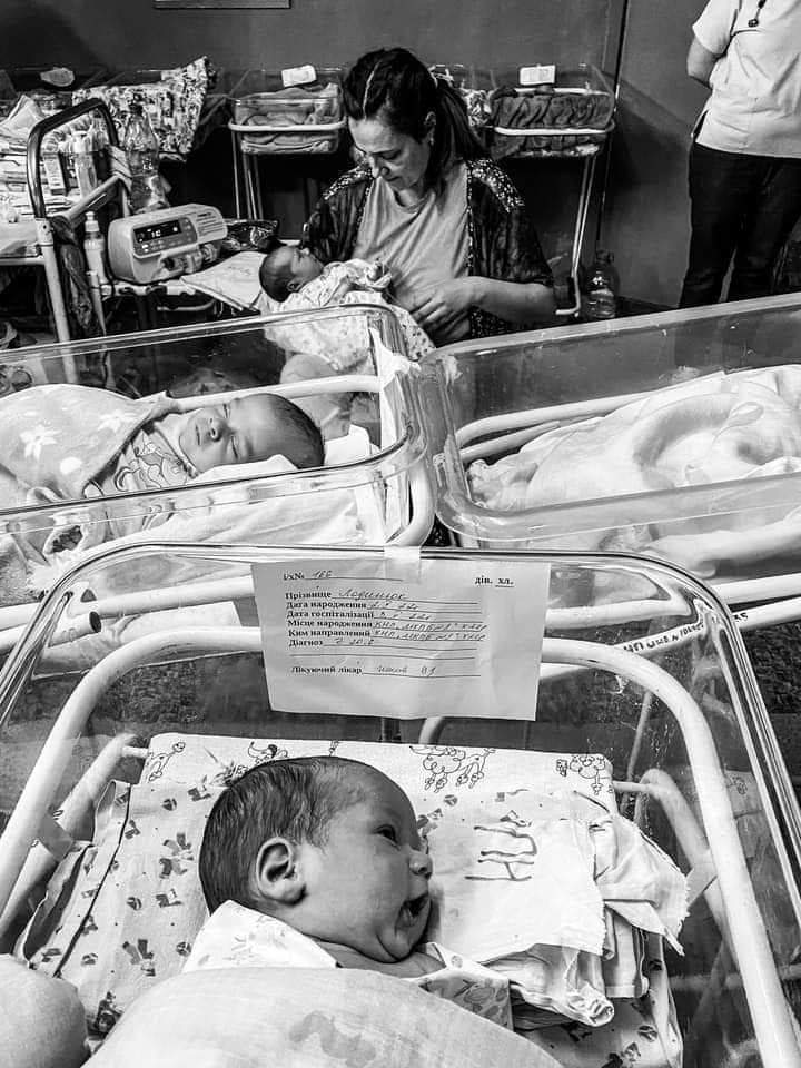 NewVoiceUkraine's tweet photo. Despite the war and near constant enemy attacks, Mariupol continues to live. 24 babies have been born in the city since yesterday. They deserve to grow up in safety and peace. 

Photo: Mariupol City Council https://t.co/2gs6bmFUQb