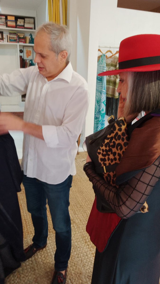 franayala's tweet photo. Hablando de moda con @MTCibils https://t.co/WWjrfqAMXj