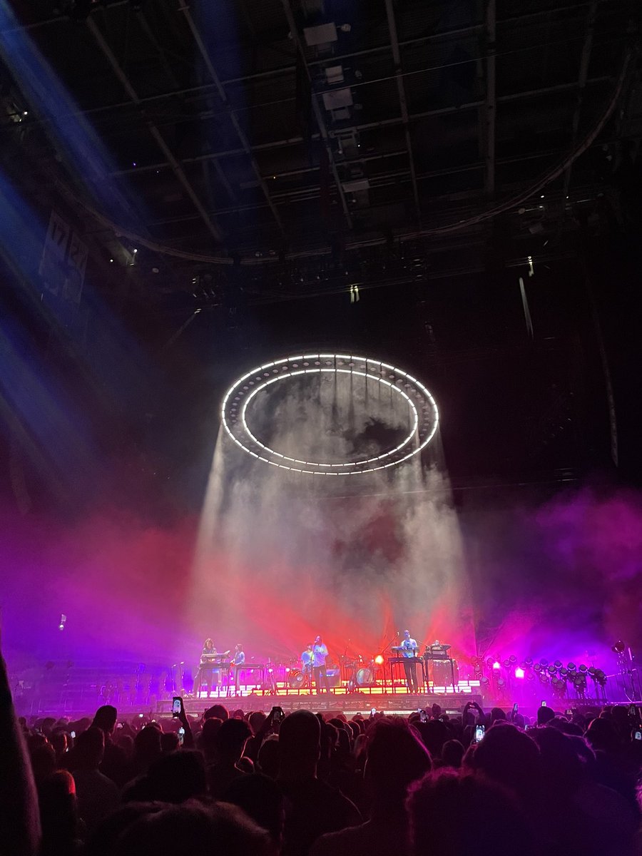 nichronis's tweet photo. new person, same old concerts https://t.co/V3OVfYp5Db