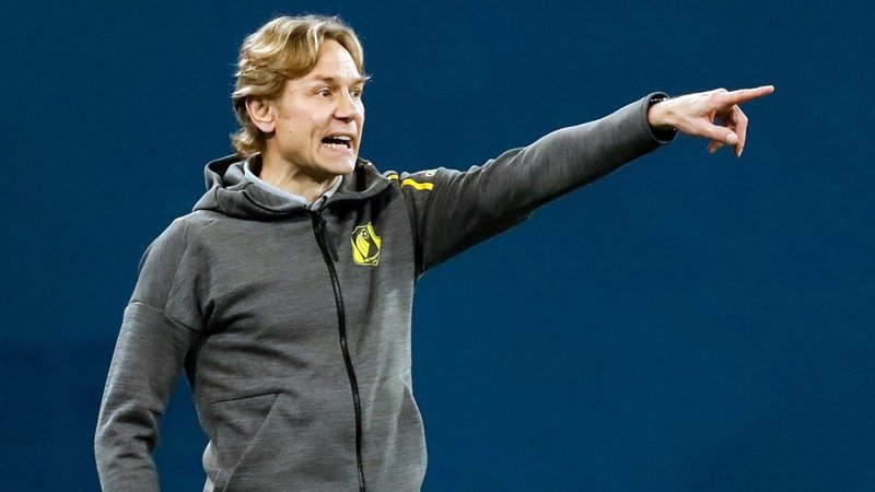 Валерий Карпин вернулся на пост главного тренера «Ростова»
Он будет совмещать работу в клубе и в сборной России. tuzlovgrad.ru/news/Valerij-K…