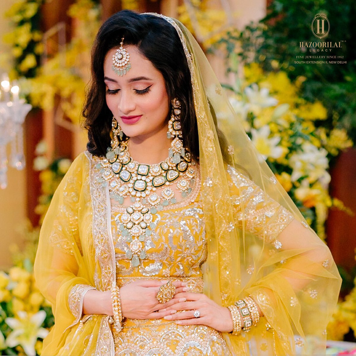 HAZOORILALEGACY's tweet photo. #BridesOfHazoorilalLegacy

Contemporary. Chic. Bedazzling. 

Our gorgeous bride looks exquisite in the timeless treasures from the Legacy Polki Collection. 

#HazoorilalLegacy #Brides #WeddingJewellery #Kundan #GoldJewels #BridesOfIndia #BridalJewellery #WeddingJewellery https://t.co/IA8D67NWCJ