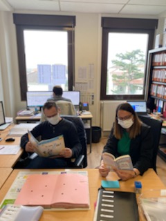 Dsden47's tweet image. #10marsjelis
Dans les classes ou dans les bureaux, on lit !
#quartdheurelecture #lecturegrandecausenationale
@ABisagni @AcBordeaux