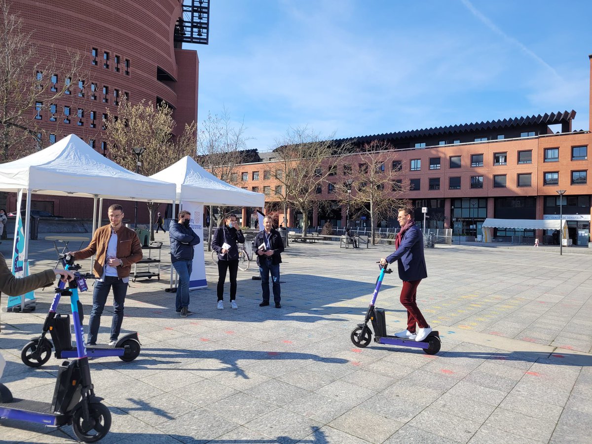eggarorlop's tweet photo. Lancement officiel des 250 "Pony" réparties sur toute la ville, pour une expérimentation d'un an. Offre par trajet ou abonnements, avec un forfait solidaire.
Un mode de déplacement accessible à tous, à tester et adopter!
#mobilites
@VilledEvryCourc
@getapony
@LucasMeslin
@d_badia https://t.co/zMI3e6tbYg