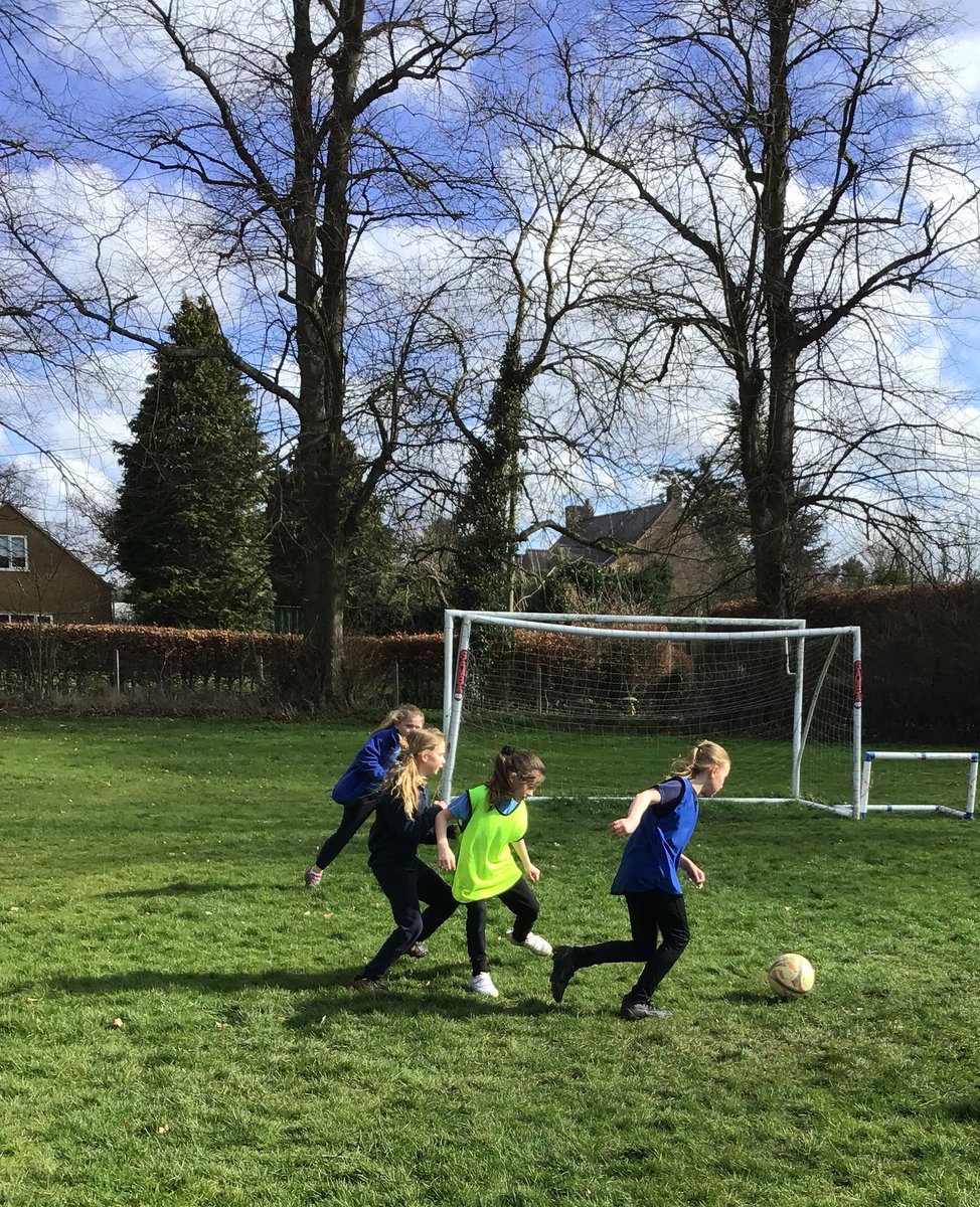Fantastic day yesterday for girls football with 19 girls taking part ranging from yr2 to yr6! <a href="/lslssp/">LSLSSP</a> #LSGFW #LetGirlsPlay #MoveItMarch @learnatleics