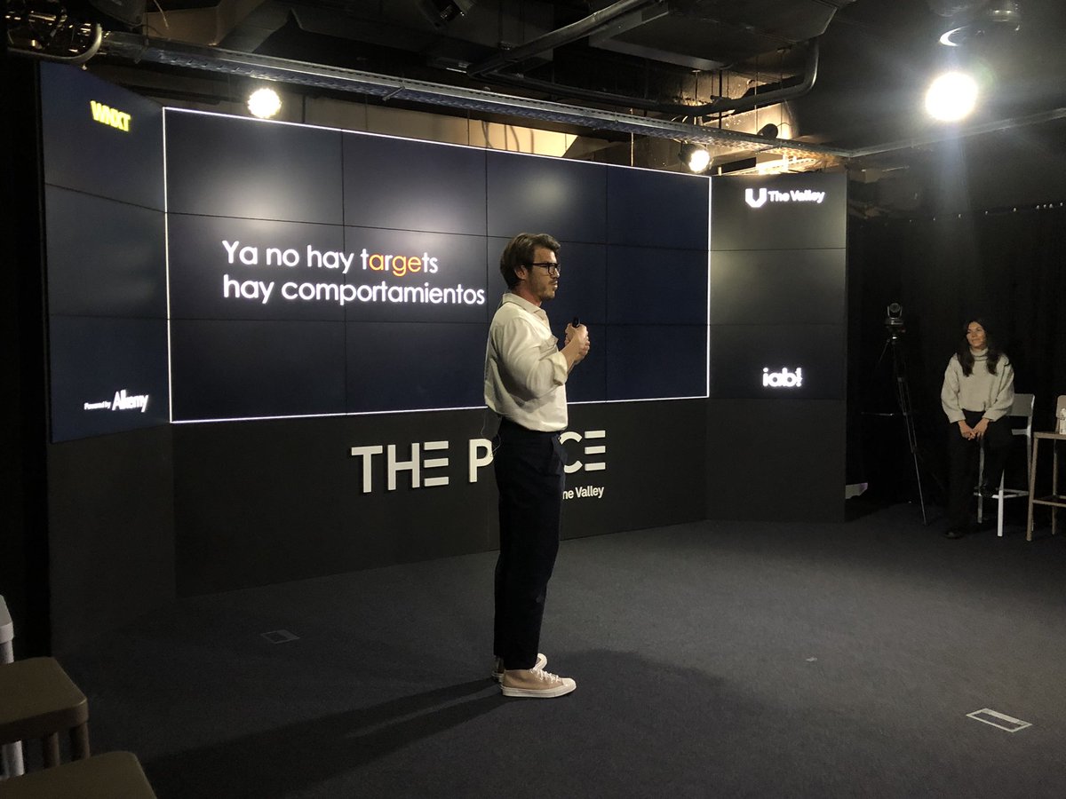 AlkemyIberia's tweet photo. Borja Mencía, Social Media Manager en @openbank_es nos habla sobre #creatividad: “La mejor publicidad no la vamos a hacer nosotros, la van a hacer por nosotros” #WNXT #AlkemyIberia #MarketingDigital #Future #Innovation https://t.co/5tct16jCAO
