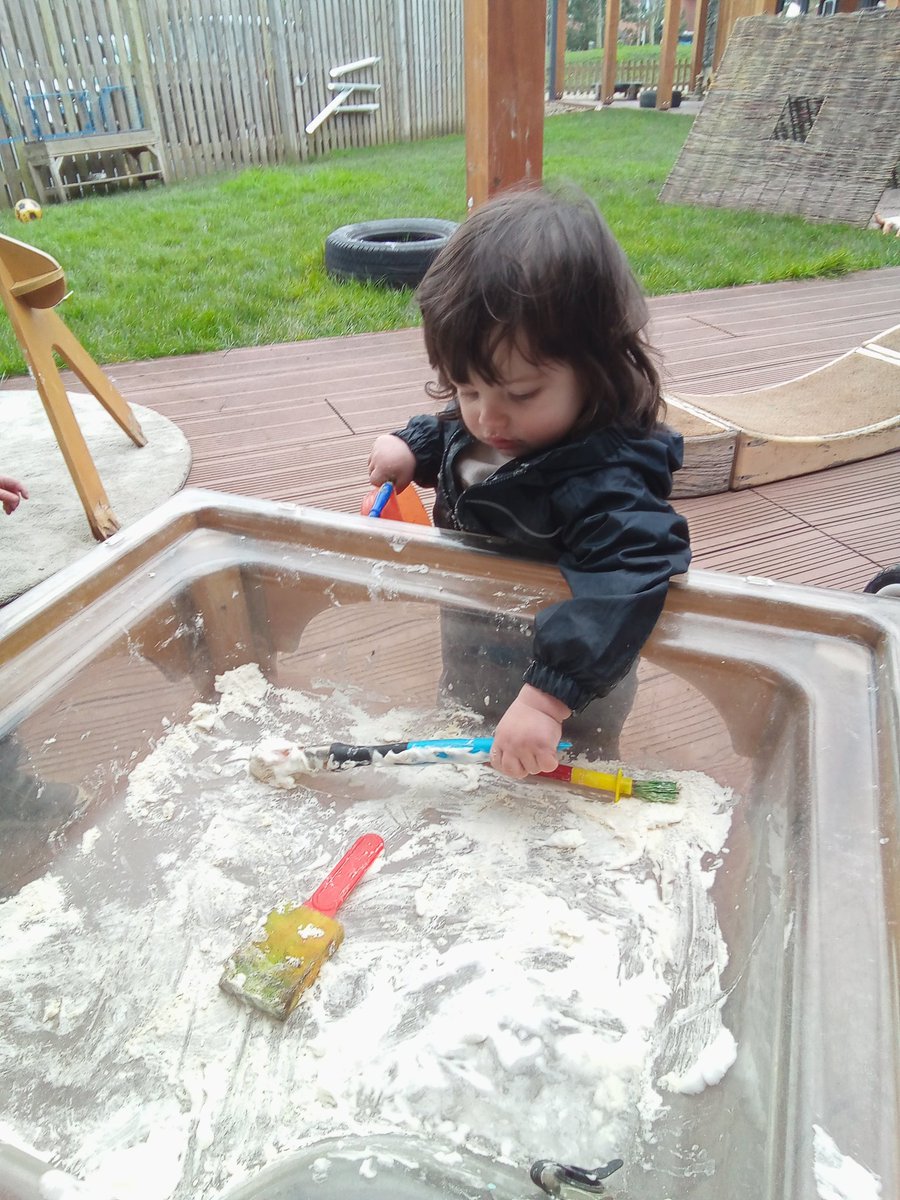 AshbridgeMaxy's tweet photo. The babies use their fine motor skills creating their very own marks on the chalkboard and in messy play. They show good control and enjoy making different marks and effects. #outdoorweek #activelearning #markmaking #creatingourownmarks #physicaldevelopment #bluebells https://t.co/8JPEMApYfc