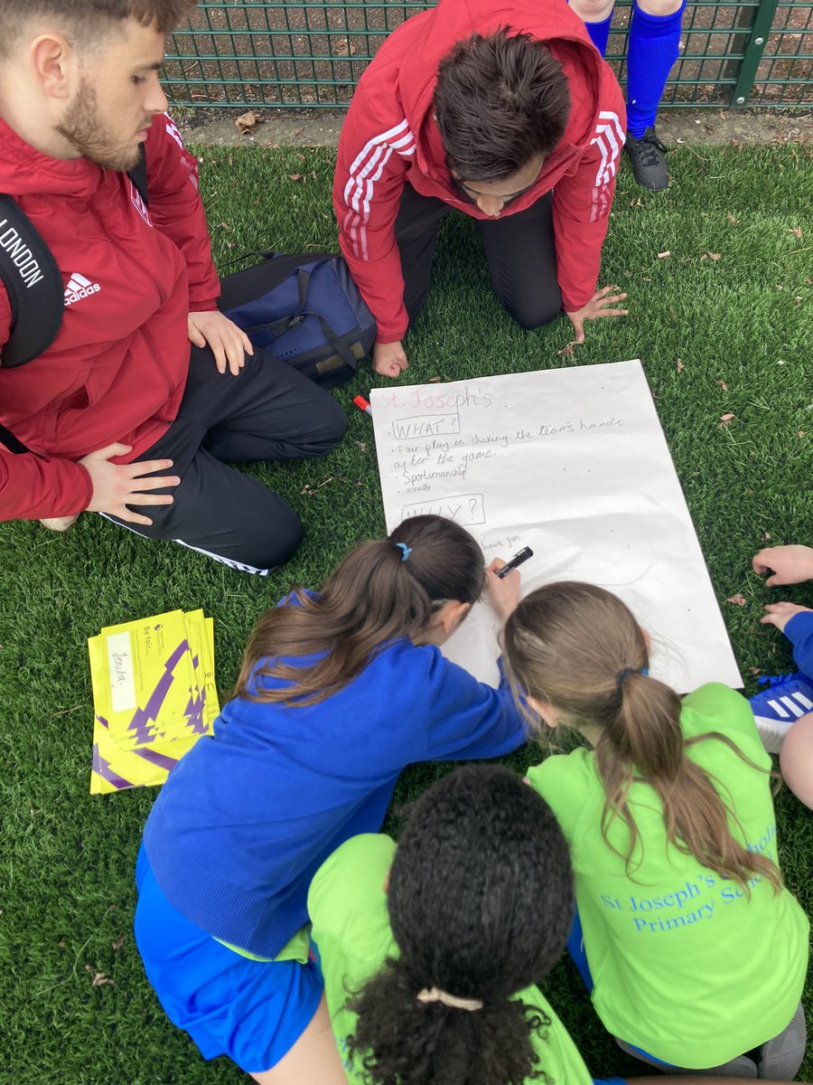 AFCCommunity's tweet photo. Alongside the tournament, our CDP coaches are delivering pitch side workshops on the theme of ‘Be Fair’ 🤝

#PLPrimarystars @PLCommunities https://t.co/toOzxuTu38