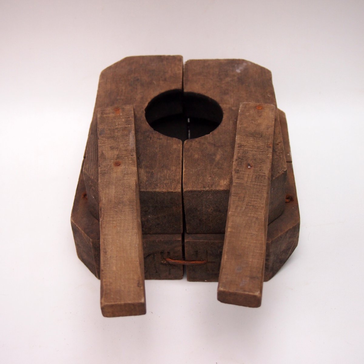 At the <a href="/chelsea_antique/">Chelsea Antiques & Fine Art Fair</a>  at 3pm on the 23, 24 &amp; 25 March as part of the 'UN year of Glass 2022' I'll be giving talks on Glass - The main focus will be on Art Glass. Here's something not often seen -Without these art glass would not have been possible -I'll show them open later.