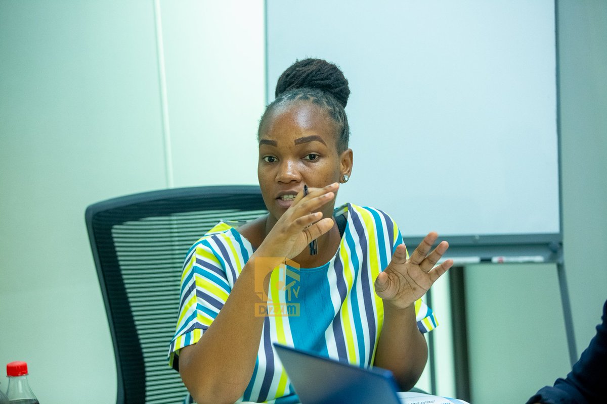DizzimOnline's tweet photo. #DizzimUpdates: Katika kuhakikisha kunakuwa na weledi katika Utamgazaji, Mamlaka ya Mawasiliano Tanzania @tcra_tanzania imeendesha mafunzo maalum kwa watangazaji na wafanyakazi wa #DizzimTv https://t.co/XJJCxs51qw