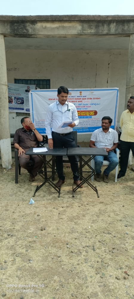 ksuwssb's tweet photo. ಬೀದರ್ : ಇಂದು ಜಿಲ್ಲೆಯಲ್ಲಿ ಕಾರ್ಮಿಕರಿಗೆ PMSYM ಯೋಜನೆಯ ಕುರಿತು ಅರಿವು ಮೂಡಿಸಲಾಯಿತು.
"ಅಸಂಘಟಿತ ಕಾರ್ಮಿಕರಿಗೆ ಪಿಂಚಣಿ ಯೋಜನೆ"
ಹೆಚ್ಚಿನ ಮಾಹಿತಿಗಾಗಿ ಸಂಪರ್ಕಿಸಿ ಕಾರ್ಮಿಕ ಸಹಾಯವಾಣಿ 155214 ಅಥವಾ https://t.co/6PyvdZ2ddt
#PMSYM #Pensionweek #Unorganized https://t.co/XPdlZQPeR0 https://t.co/JA0OQ3Yadi