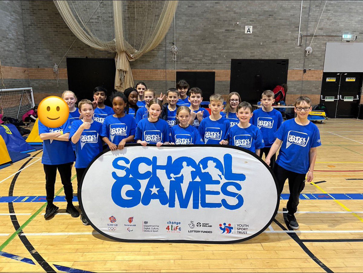 <a href="/HChichelePE/">Henry Chichele PE</a> are very proud of this amazing bunch of athletes. Finishing 5th in the county after competing in the indoor athletics county finals against 10 other schools.
Amazing achievement 🙌🏻
Thank you <a href="/Nsport/">Northamptonshire Sport</a> for hosting such a great event the children had so much fun 👍🏻
