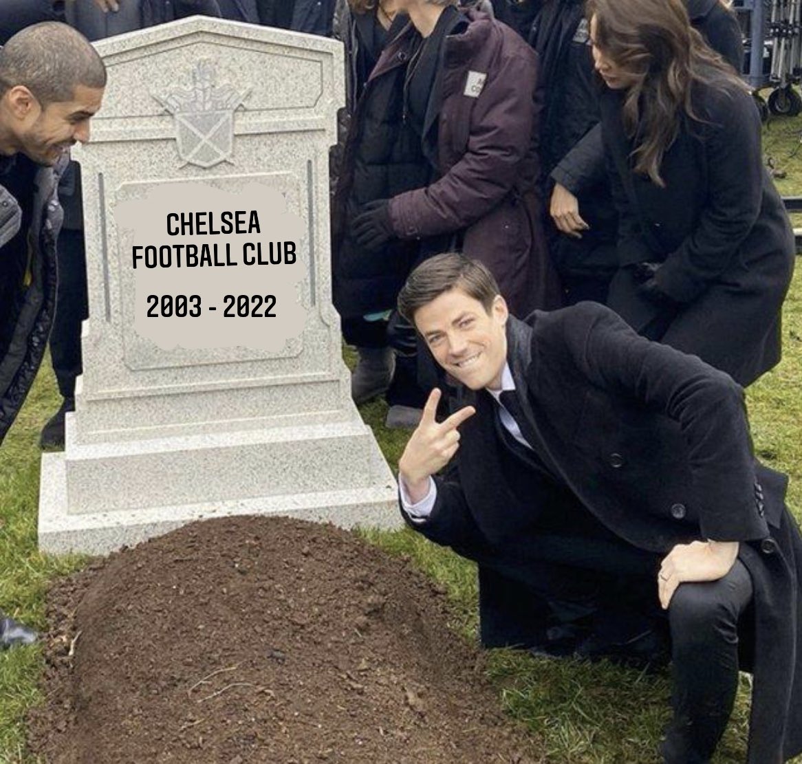 Football Twitter right now