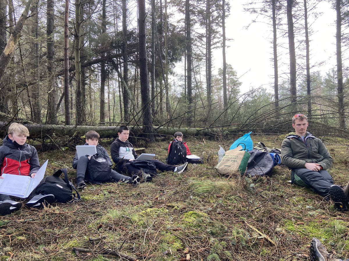 MrsLJex's tweet photo. Wild Things are at KGS delivering a bush craft course at Dunnyduff Woods today. We are learning different knots in preparation for building a hammock. https://t.co/AjHL7ARBlx