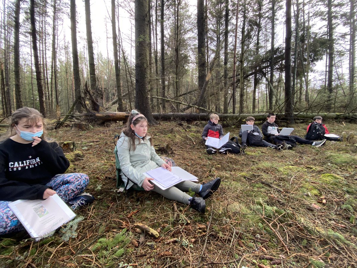 MrsLJex's tweet photo. Wild Things are at KGS delivering a bush craft course at Dunnyduff Woods today. We are learning different knots in preparation for building a hammock. https://t.co/AjHL7ARBlx