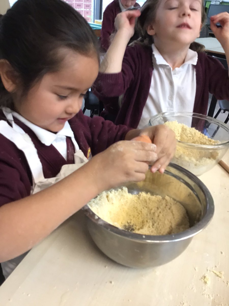 class1DPS's tweet image. So much learning in this baking session. #EYFSRocks #DPS_foodtechnology @DartonPrimary