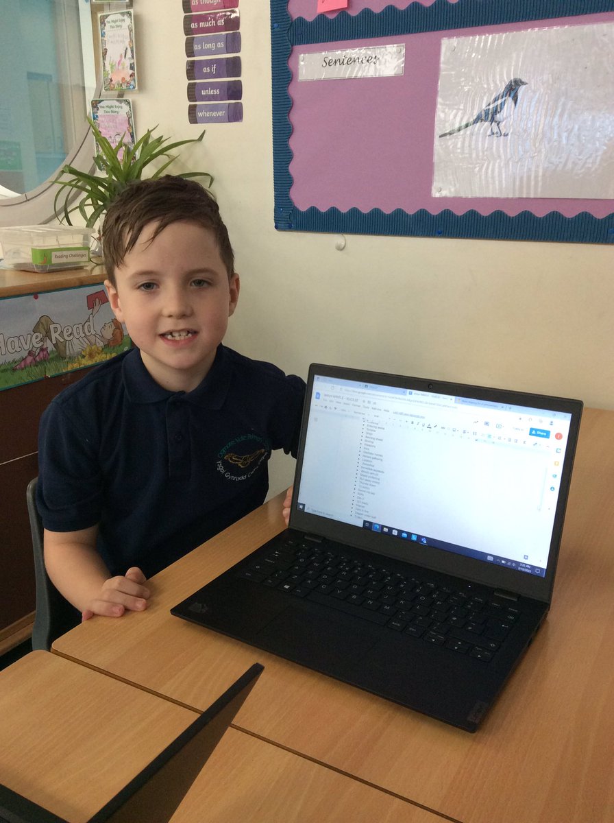 OVPSMrsFreeman's tweet photo. #OVPSclass9 We have been listening to different gladiator fight commentaries this morning. We have made notes of things we need to include βοΈπΉ https://t.co/qhIgRQgn1G