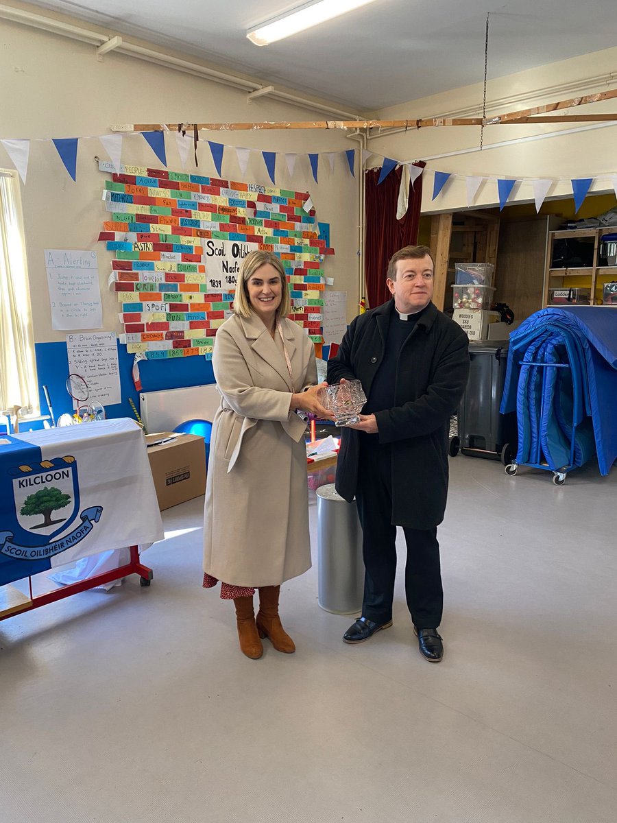 stepskilcloon's tweet photo. We would like to extend a huge thank you to Ken, the BOM and all in @KilcloonPrincip for the very special gift they presented us with last Friday. We couldn’t have asked for better neighbours through the years 🍀 https://t.co/AysO7W1LbS