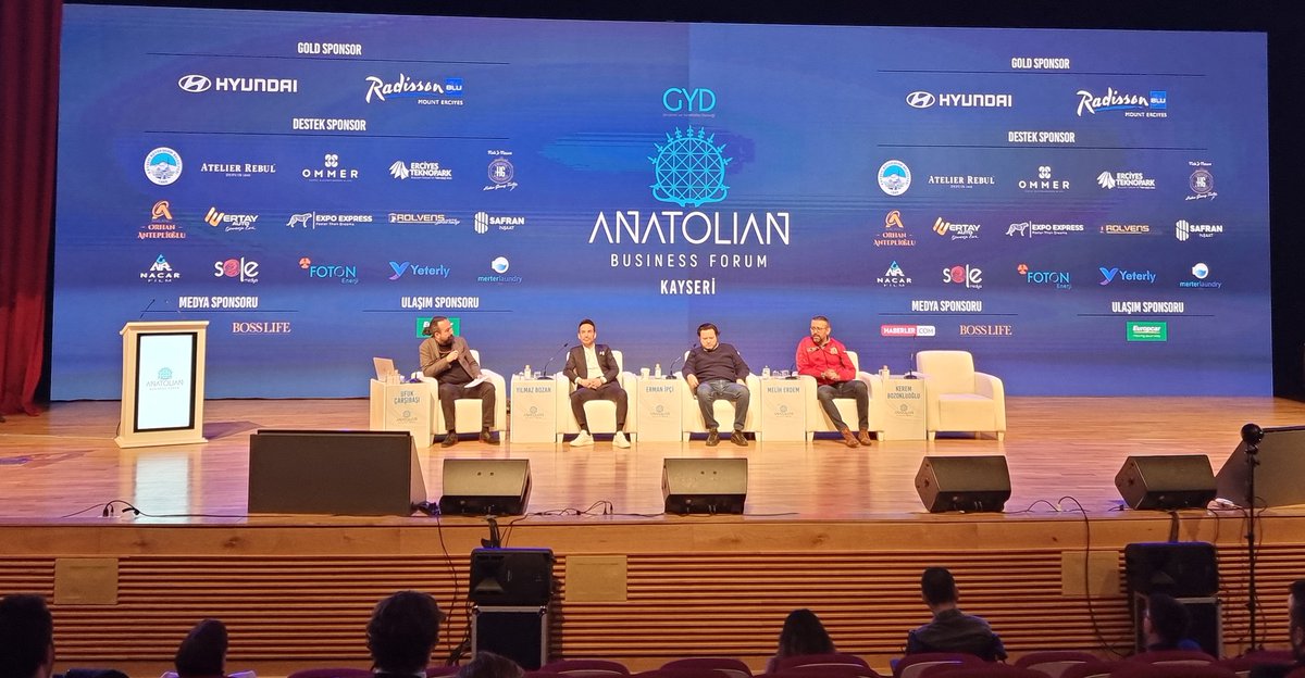 Digital Marketing' in kralı <a href="/yilmazbozan/">Yılmaz BOZAN</a> ile <a href="/AnatolianBForum/">Anatolian Business Forum</a> a katıldık.. Bu  değerli organizasyon için <a href="/ianiltasdemir/">İbrahim Anıl Taşdemir</a> kardeşimi tebrik ederim..