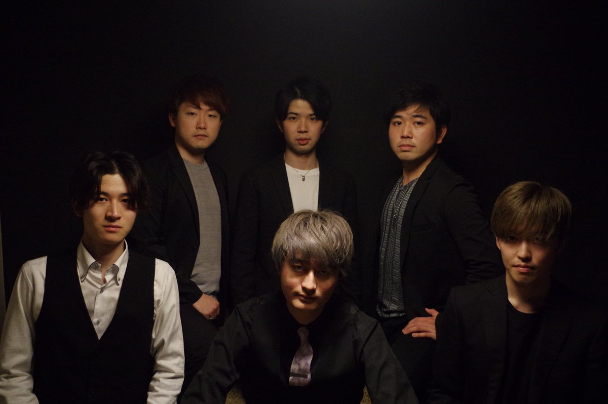 lavoce_kohaku's tweet photo. 【第２回ヤロバン紅白出演バンド紹介①①】

🔴gonna be...(22期同期?バンド)🔴

音域と年齢層の幅広さに定評のある、ほぼ同期6人組。
いつもふざけてばかりだが、ステージ上ではクールでイケイケな(はずの)、彼らの演奏をお楽しみに😎 https://t.co/3DGFTpZLrd