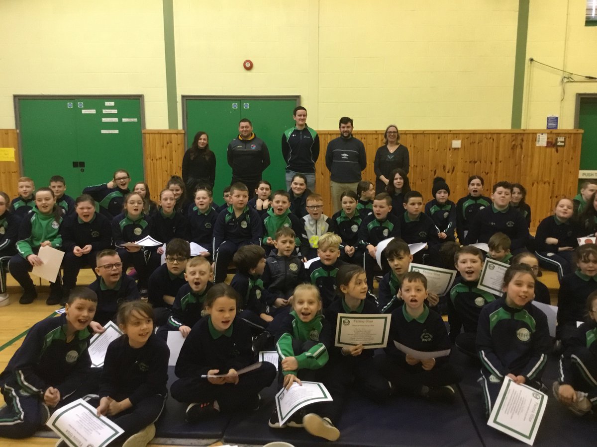 Ionad Uíbh Eachach Cultúr & Teanga tweet media