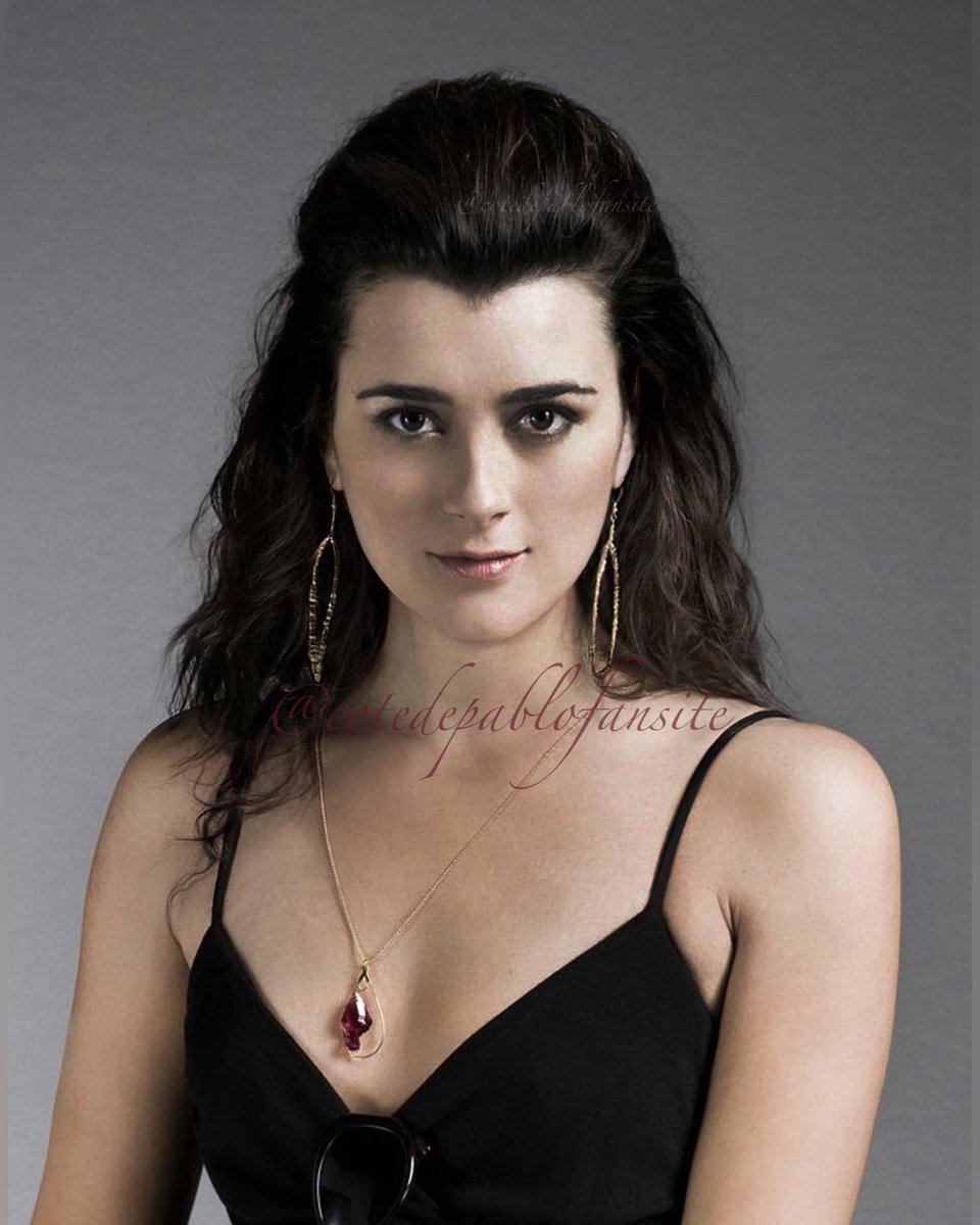 IvoPlzen's tweet photo. mark green
@markgre74166525 
I'm sending pictures of Cote de Pablo and all the actors from the NCIS series. I wish everyone a pleasant Friday, March 11, 2022. I wish everyone nice weather and good mood. https://t.co/Oq0nBSR0zV
