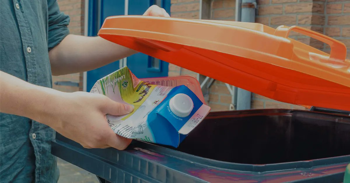 Dit willen we zien, afval in de afvalbak en niet op straat. Ook met de lente die om de hoek staat te wachten, is het belangrijk dat we de omgeving schoon houden. Je wilt niet in een park lopen met overal afval. Samen houden we onze leefomgeving schoon!