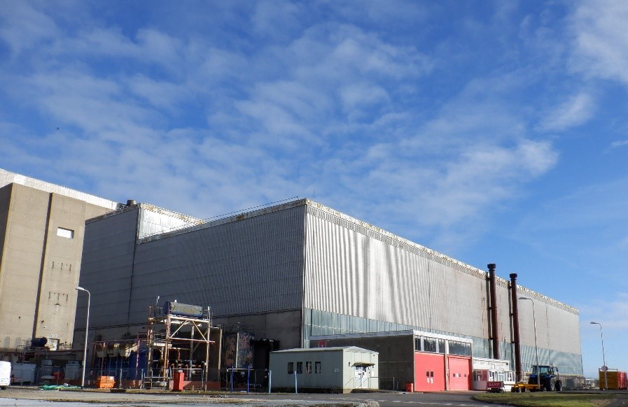 NRServicesUK's tweet photo. The contract to demolish the turbine hall at #Sizewell A  Site is now out to tender.  The footprint of the building is almost 7,700m2 and its volume more than 175,000m3.  The work is scheduled to start in the summer which will reveal a major skyline change when complete. https://t.co/Hc38hzEq0d